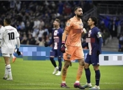 包含门将表现出色，关键时刻挽救球队的词条