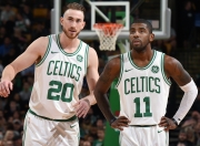 库里遭遇十二持续失利，皇家马德里教练压力巨大！赛场气氛高涨的简单介绍